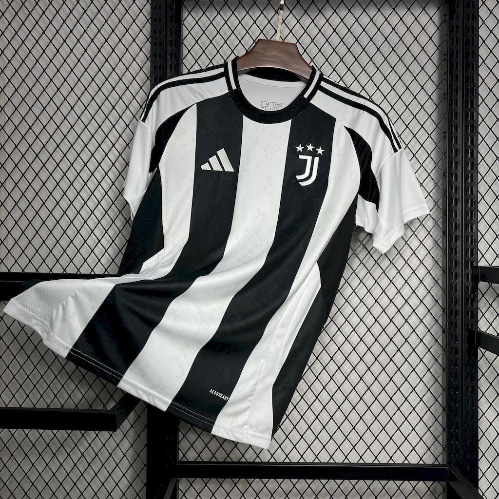 Juventus  maillot foot domicile 2024 2025€14.99