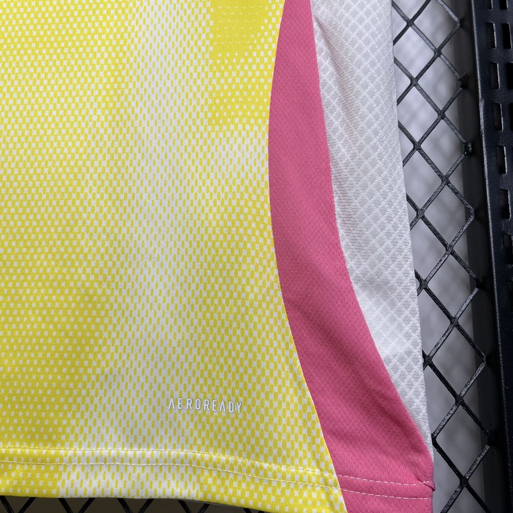 Juventus maillot foot extérieur 2024 2025€14.99