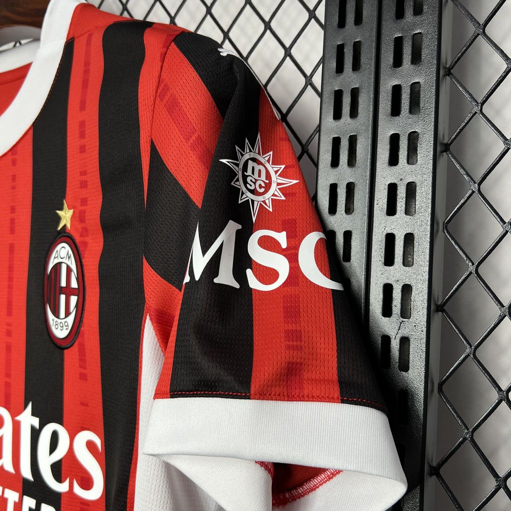 AC Milan maillot foot domicile 2024 2025€14.99