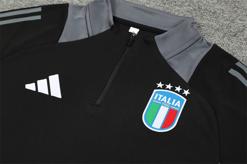 Italie SurvĂȘtement / Training 2024 2025