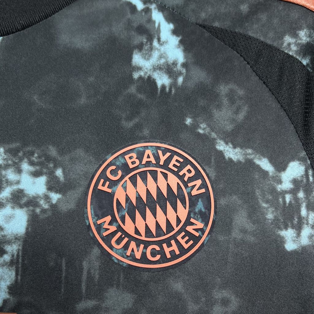 Bayern Munich maillot foot extérieur 2024 2025
