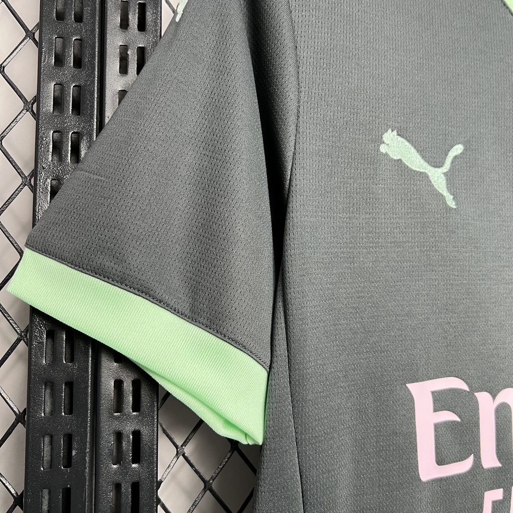 AC Milan maillot foot extérieur 2024 2025€14.99