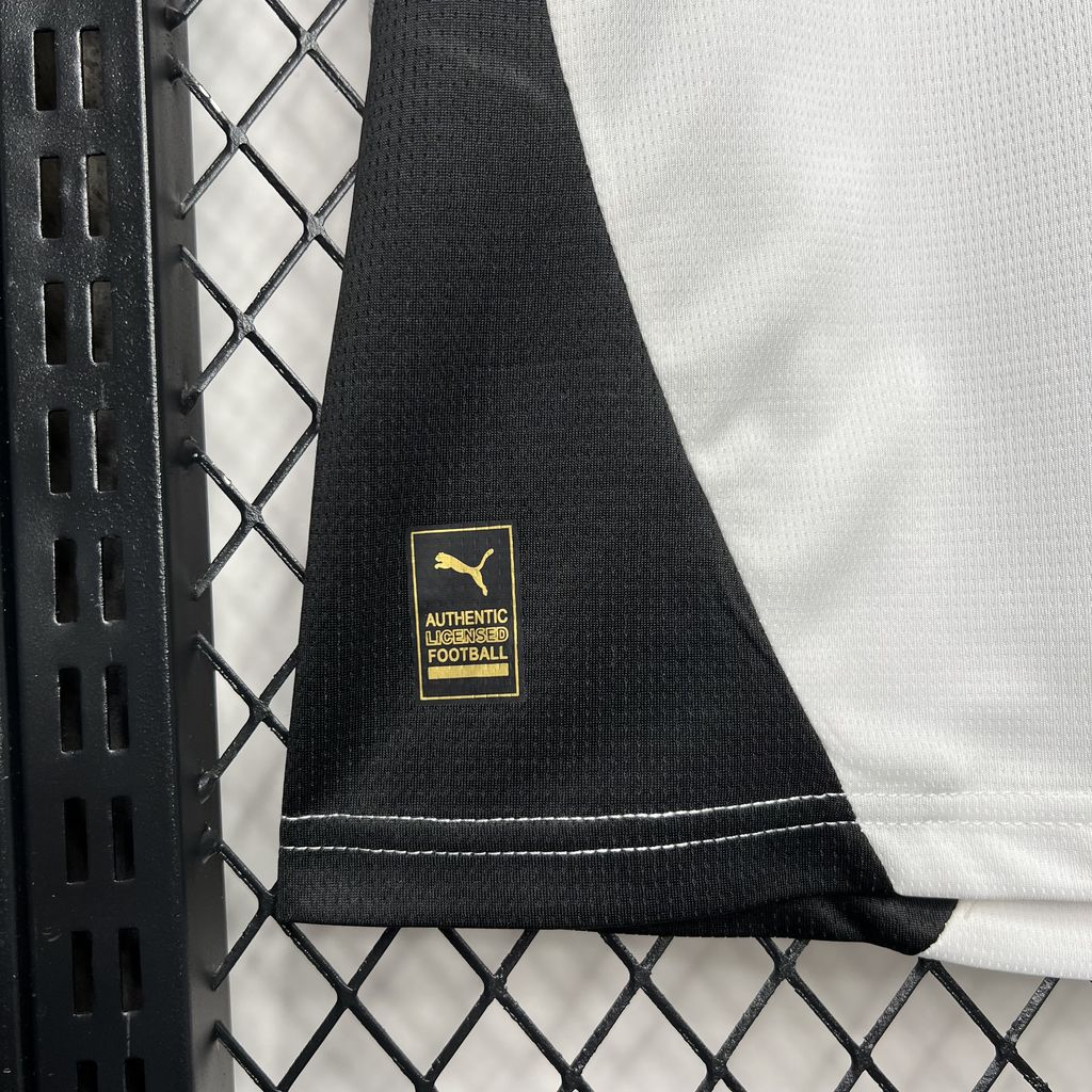 Derby County Maillot foot domicile 2024 2025€14.99