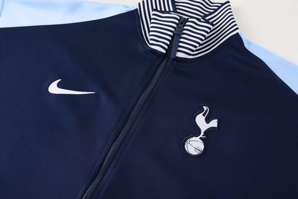 Tottenham Survêtement / Training 2024 2025€39.99
