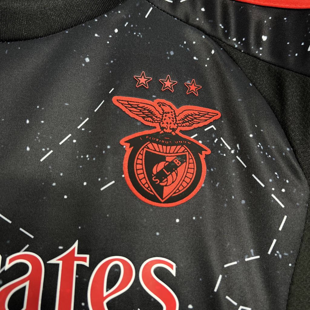Kit Enfant Benfica 2024 2025€14.99