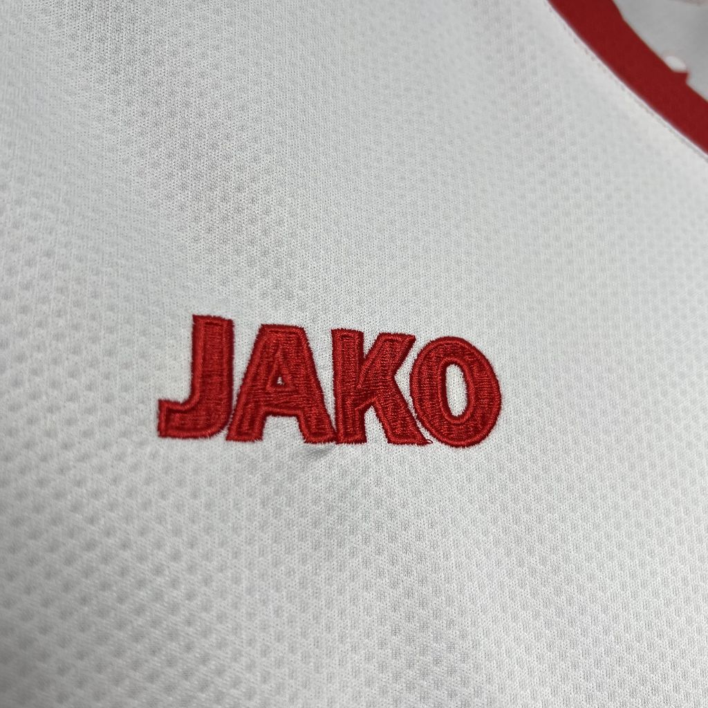 VfB Stuttgarts maillot foot domicile 2024 2025