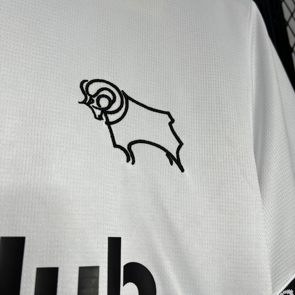 Derby County Maillot foot domicile 2024 2025€14.99