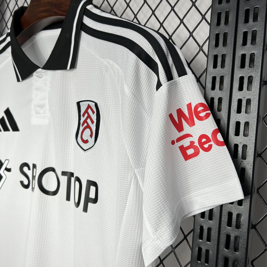 Fulham maillot foot domicile 2024 2025€14.99