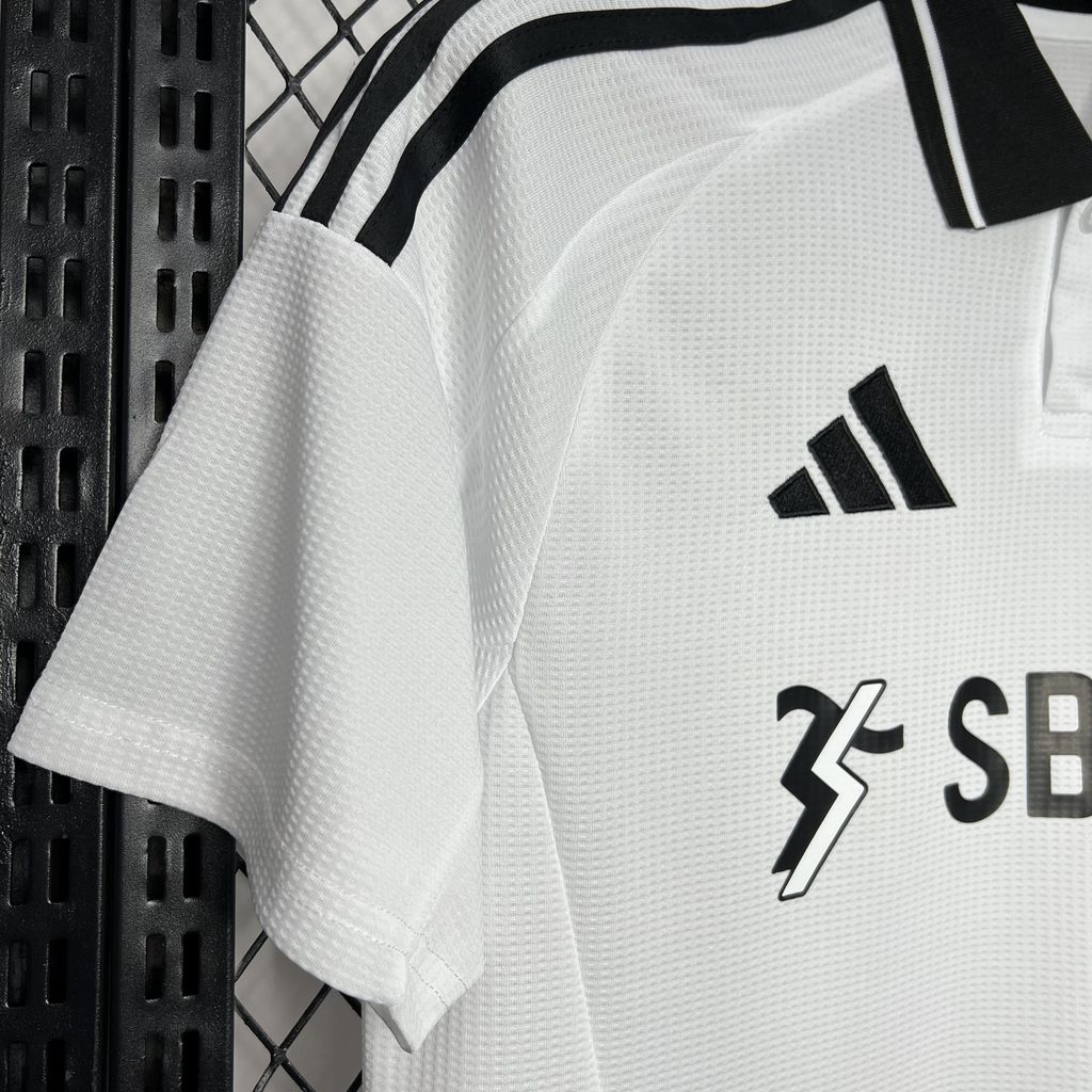 Fulham maillot foot domicile 2024 2025€14.99