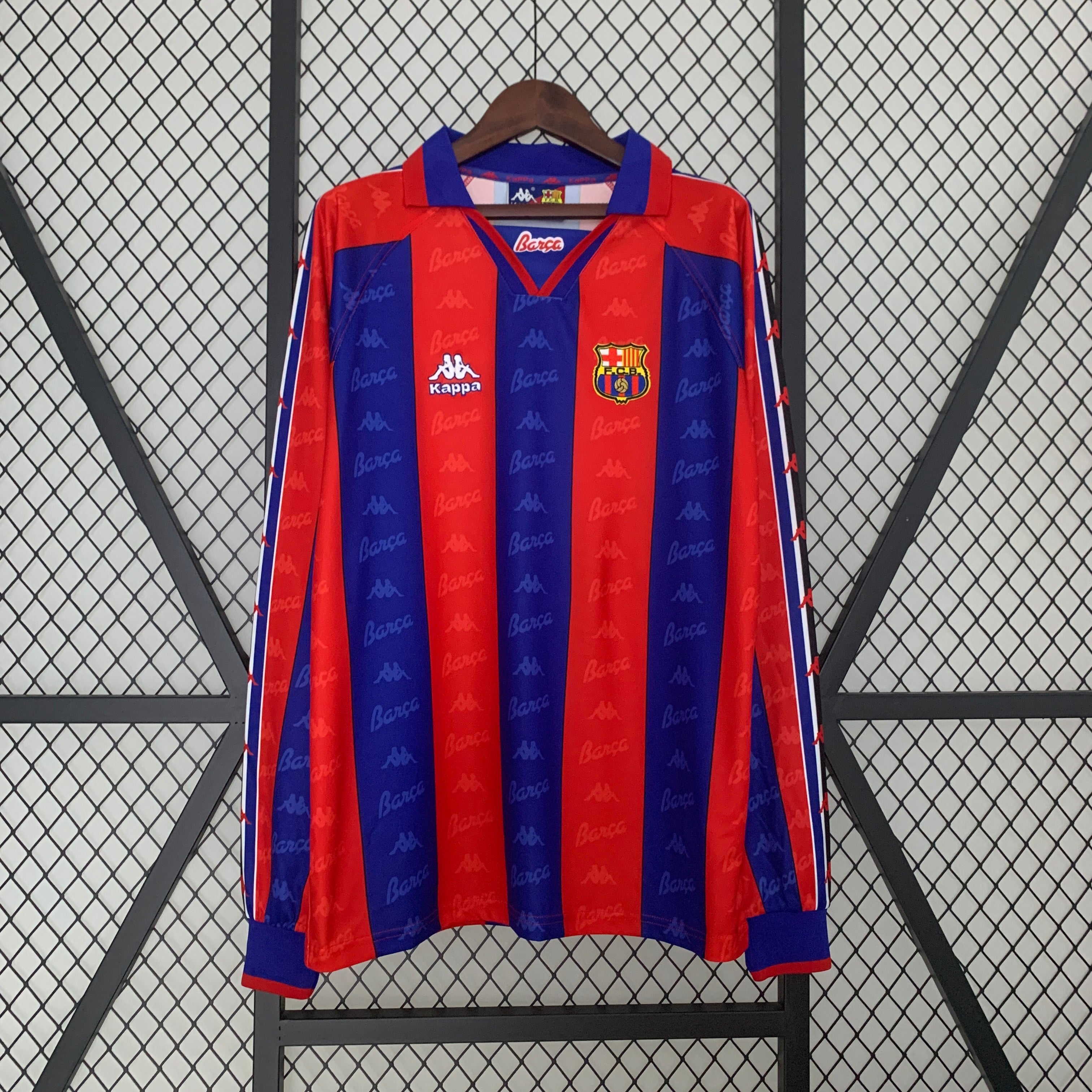 FC Barcelone maillot foot Retro 1996 1997 Manches Longues€19.99