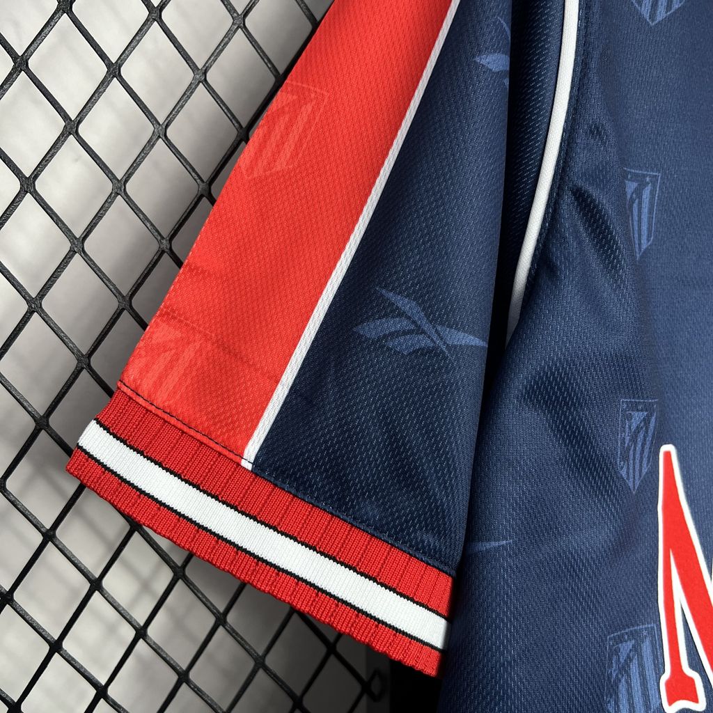 Atletico Madrid maillot foot rétro 1998 1999€14.99