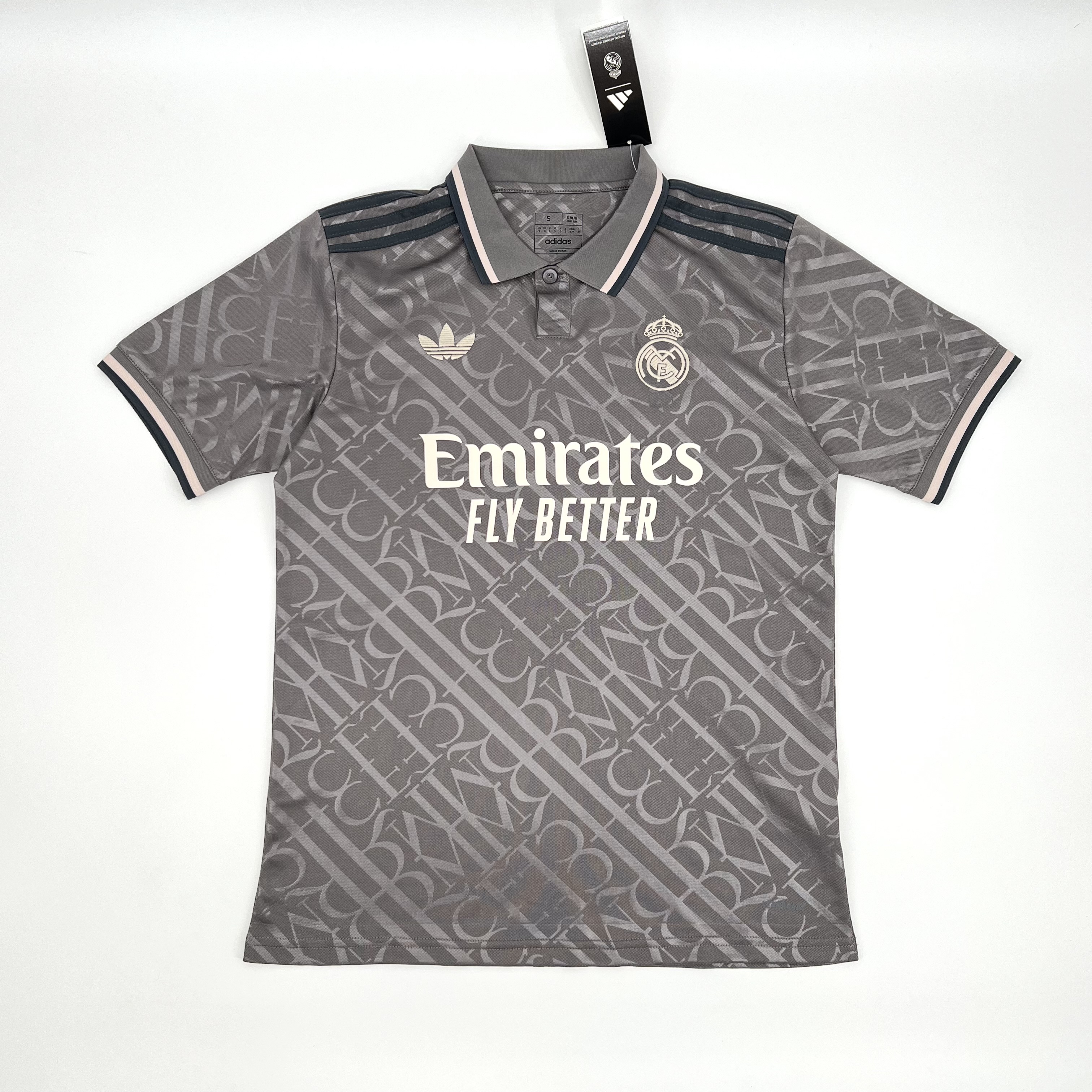 Real Madrid maillot foot third noir 2024 2025€14.99
