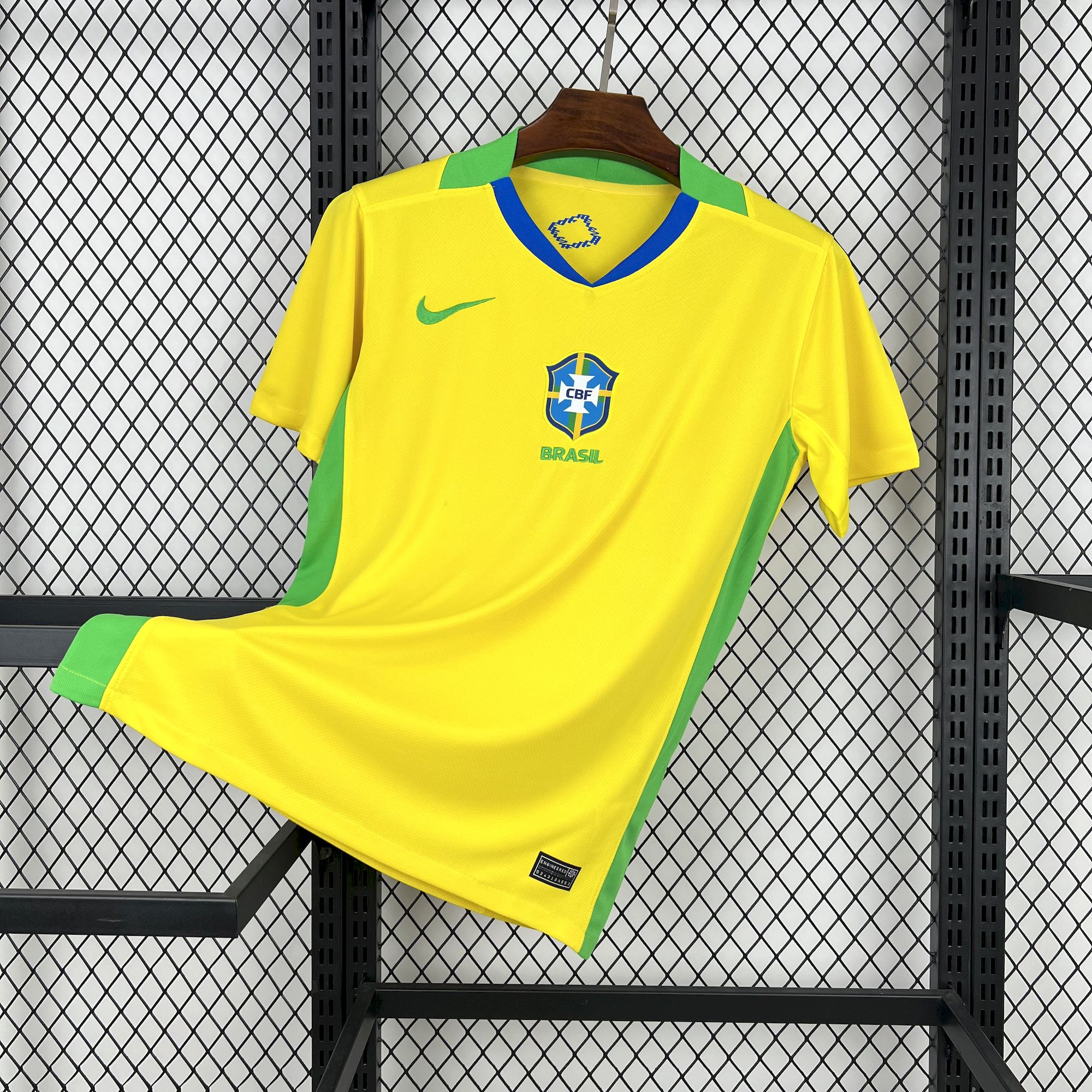 Brésil maillot foot domicile 2025 2026