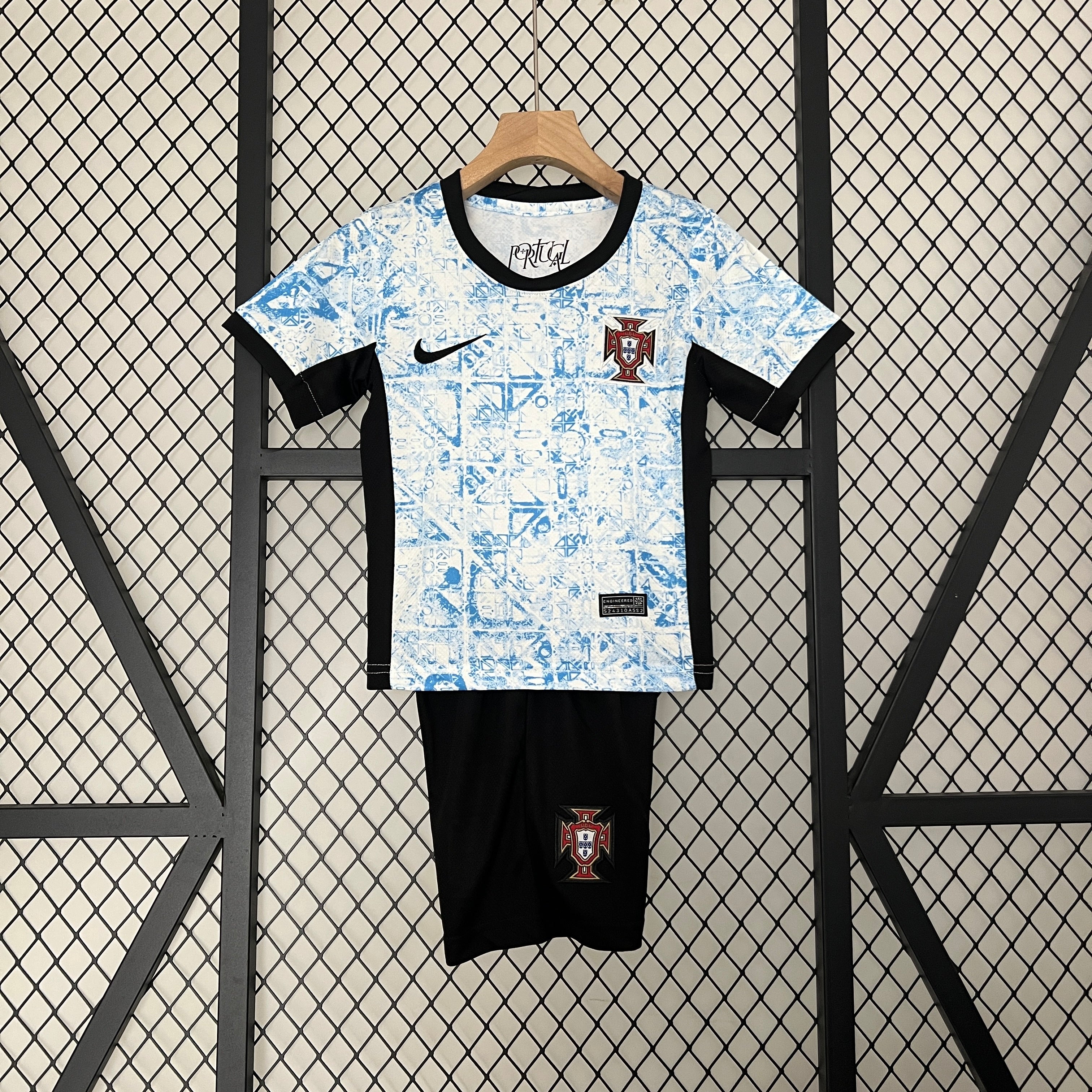 Kit Enfant Maillot Portugal 2024 2025 Euro2024€13.99
