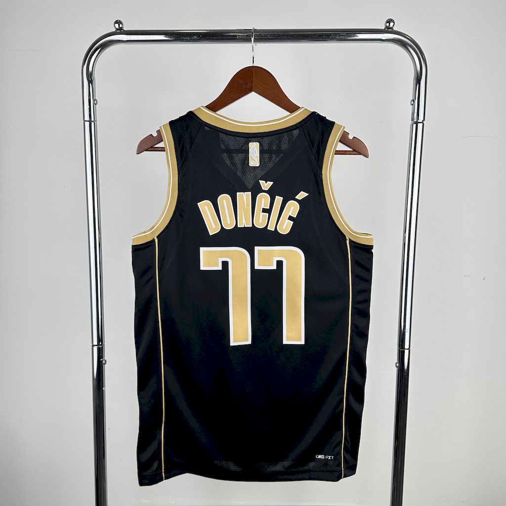 Maillot Dallas 77 DONCIC NBA Basket