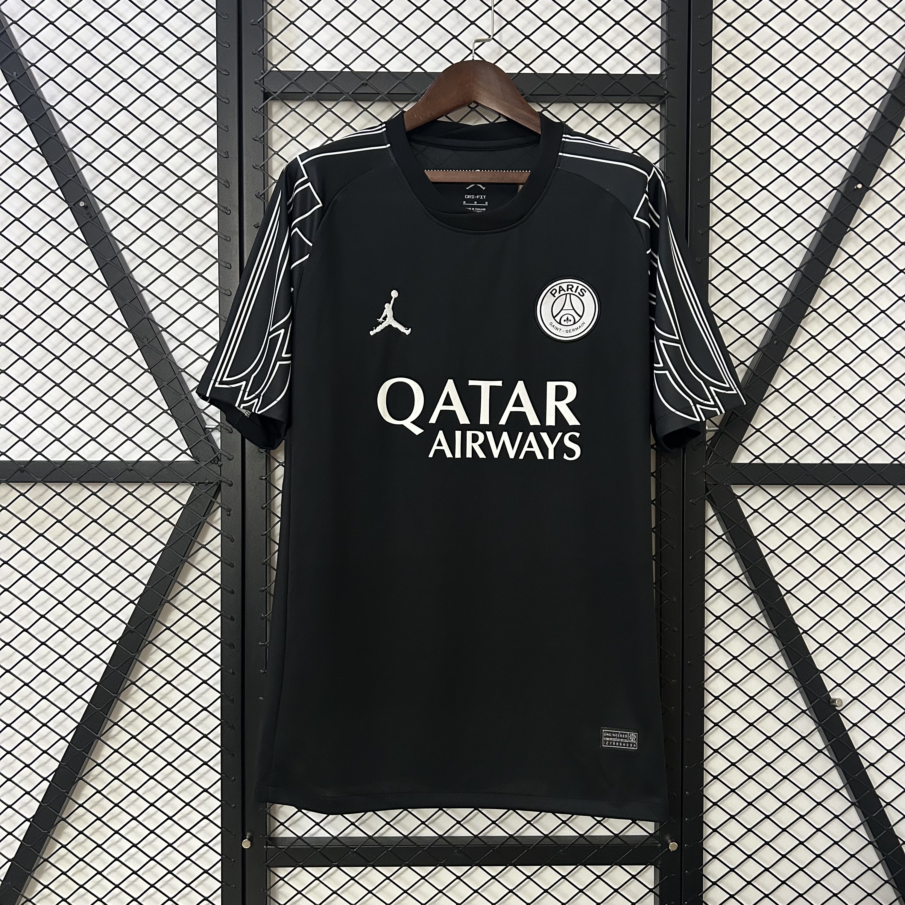 PSG Paris Saint Germain maillot foot noir 2025 2026€14.99