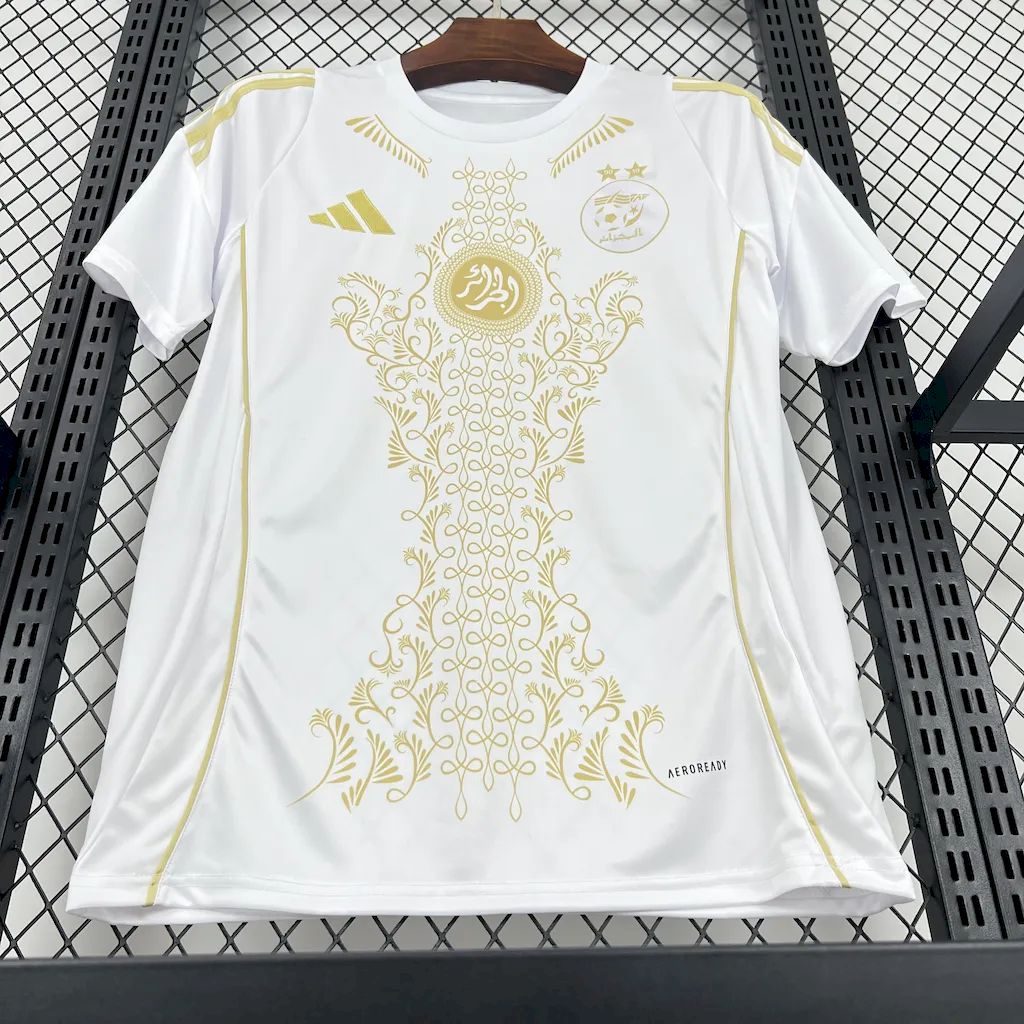 Algérie maillot foot blanc 2024 2025 2026€14.99