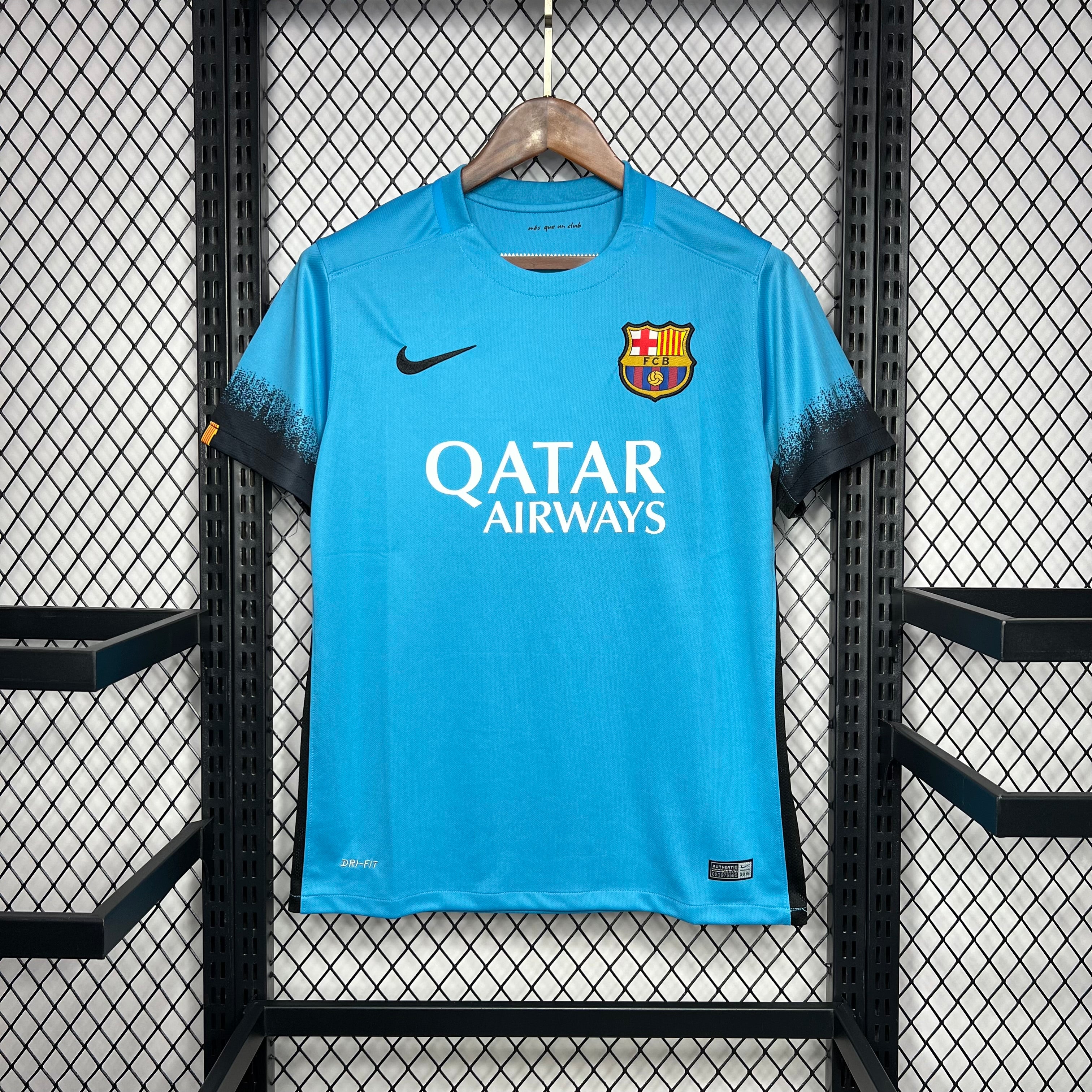 FC Barcelone Maillot Foot Retro 2015 2016€20.99