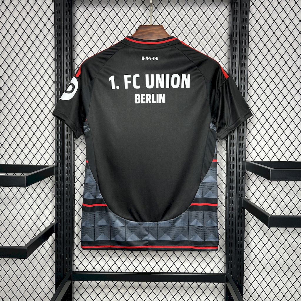 Union Berlin maillot foot extérieur 2024 2025€14.99