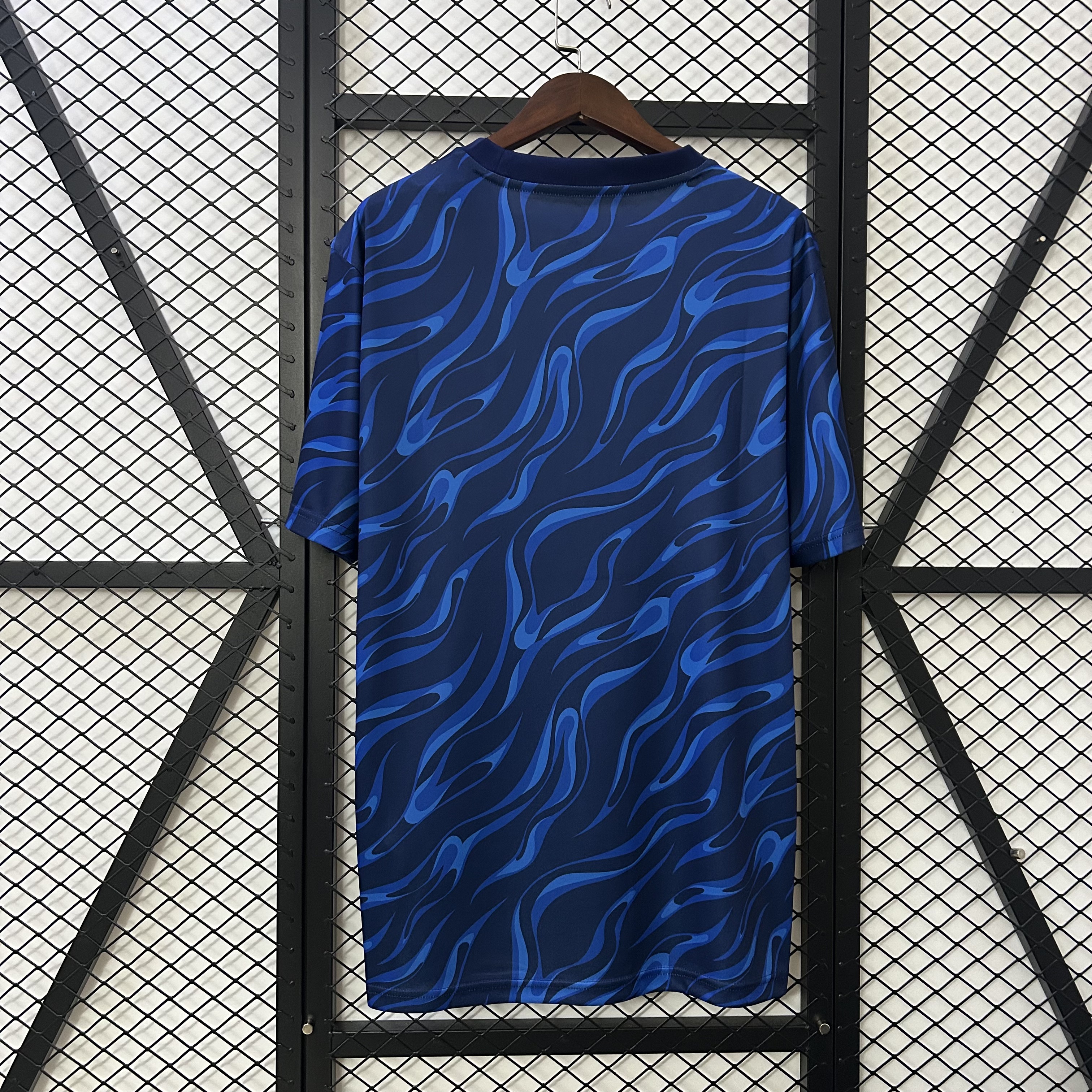 Real Madrid maillot foot entraînement 2025 2026€14.99