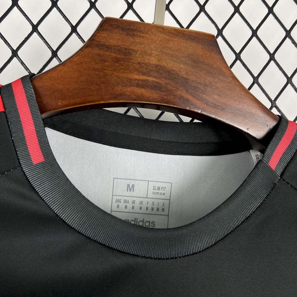 Benfica maillot foot extérieur 2025 2026