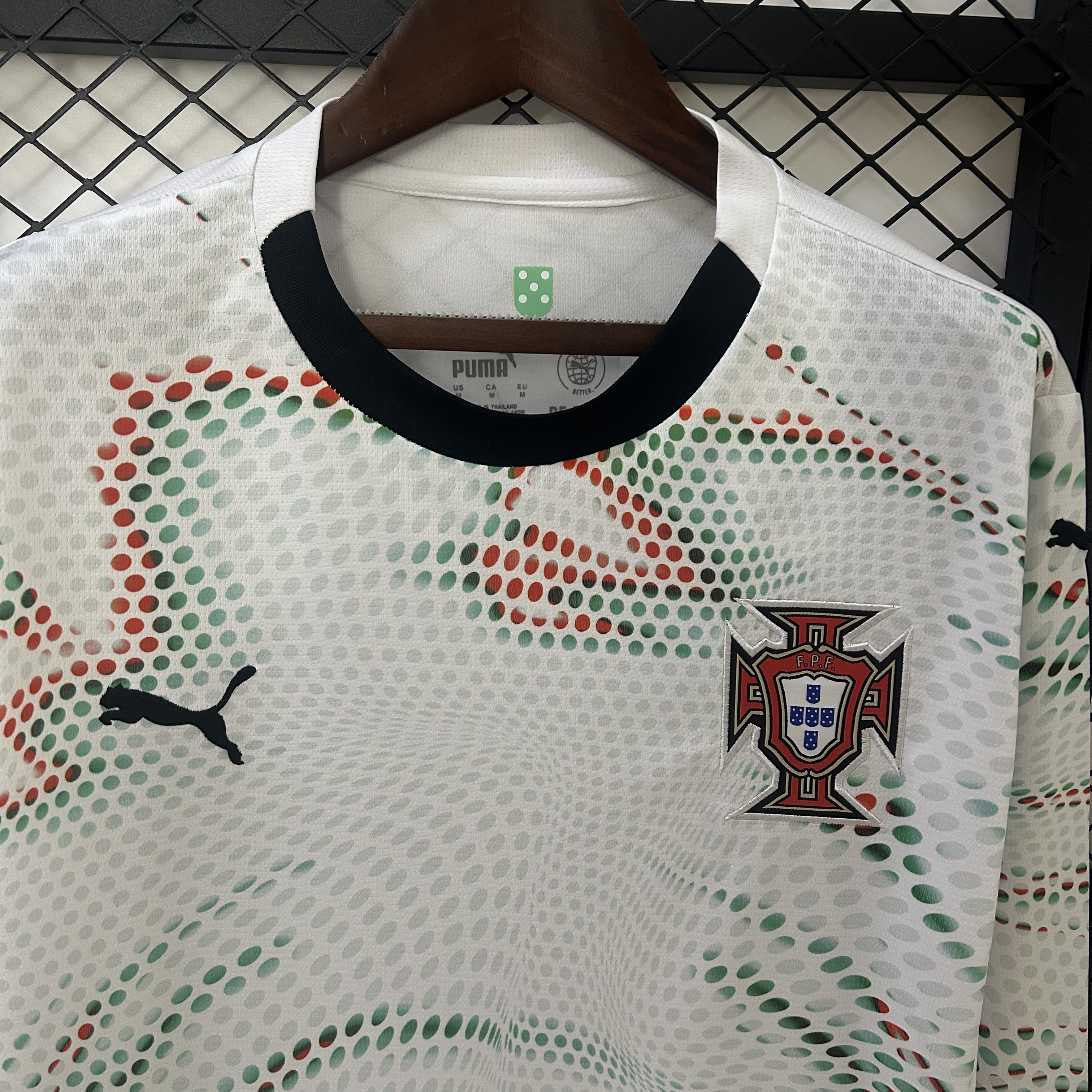 Portugal Maillot Foot 2025 2026 Manches Longues€38.99
