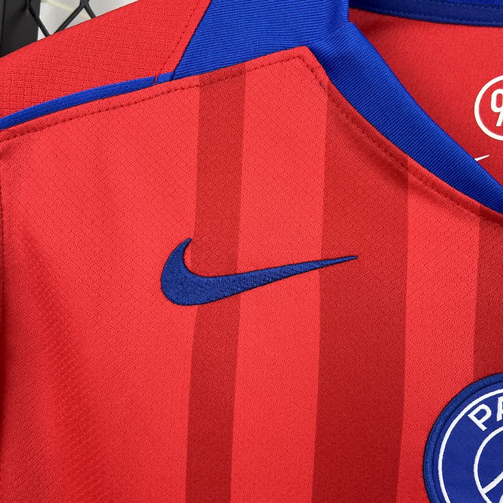 Paris Saint Germain PSG maillot foot third rouge 2025 2026