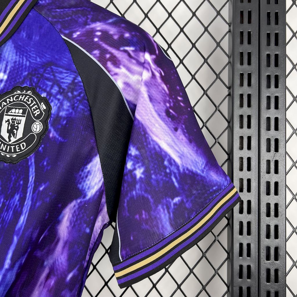 Manchester United  maillot foot concept 2025 2026
