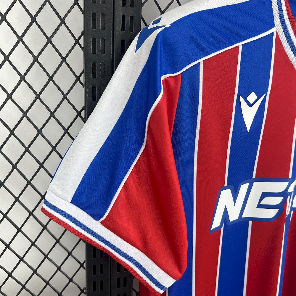 Crystal Palace maillot foot domicile 2025 2026