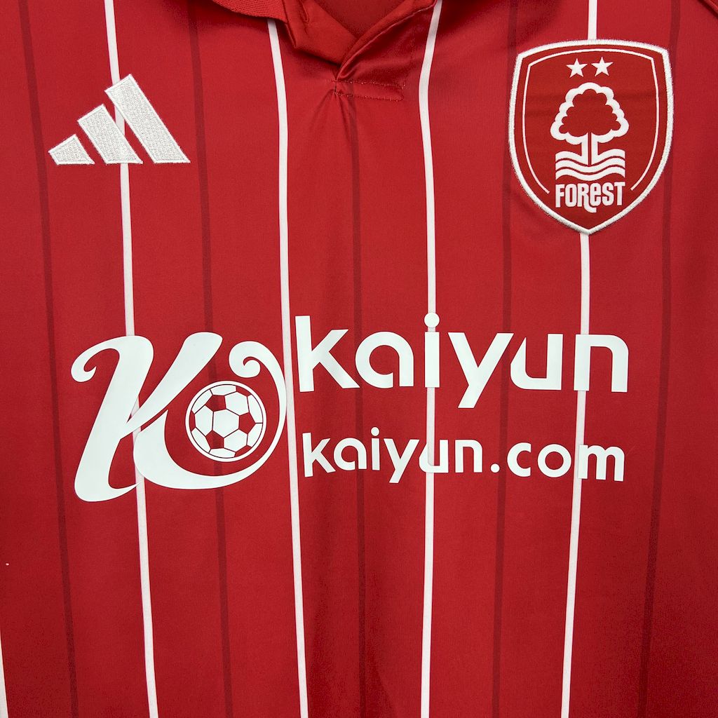 Nottingham maillot foot domicile 2025 2026