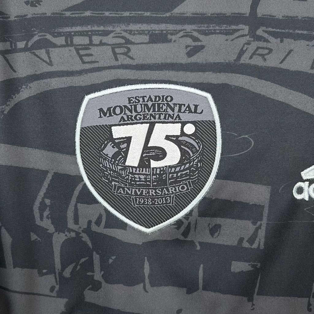 River Plater maillot foot 70ème anniversaire 2013 2014 retro