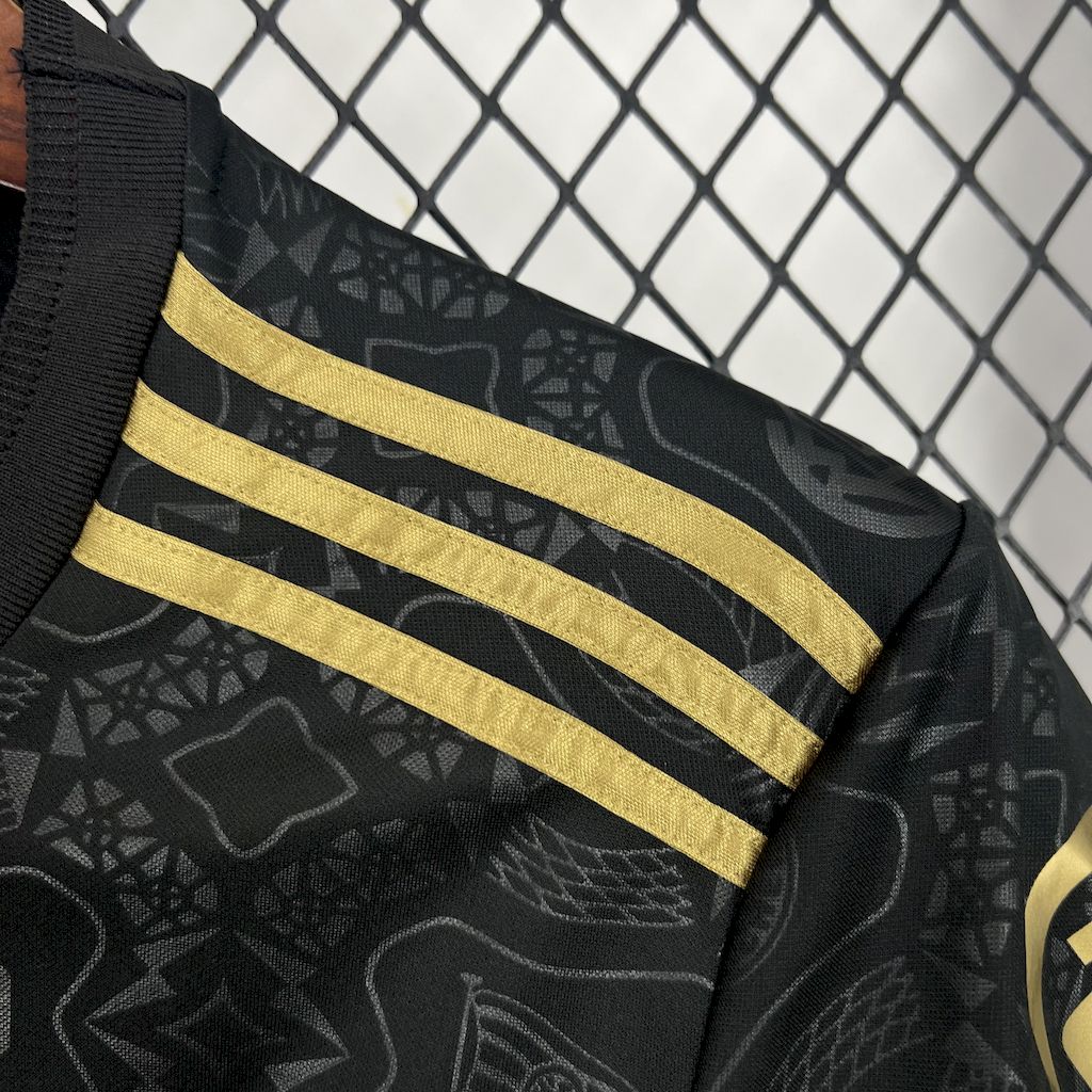 Bayern Munich maillot foot noir 2025 2026