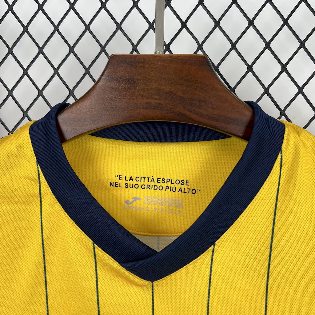 Hellas Verona maillot foot 120 ans 2025 2026