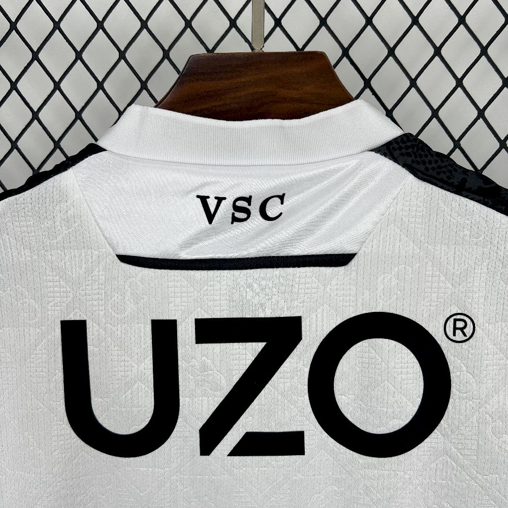 Vitoria de Guimaraes maillot foot domicile 2025 2026