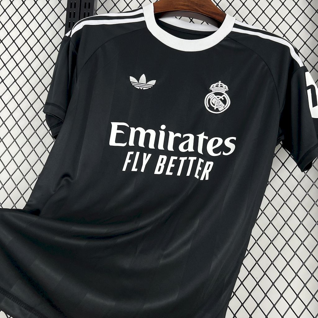 Real Madrid maillot foot entraînement 2025 2026