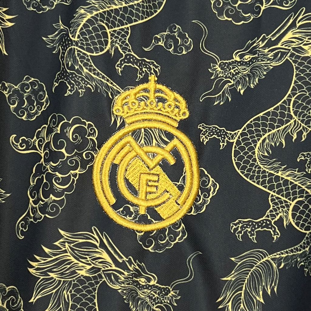Real Madrid maillot foot concept 2025 2026