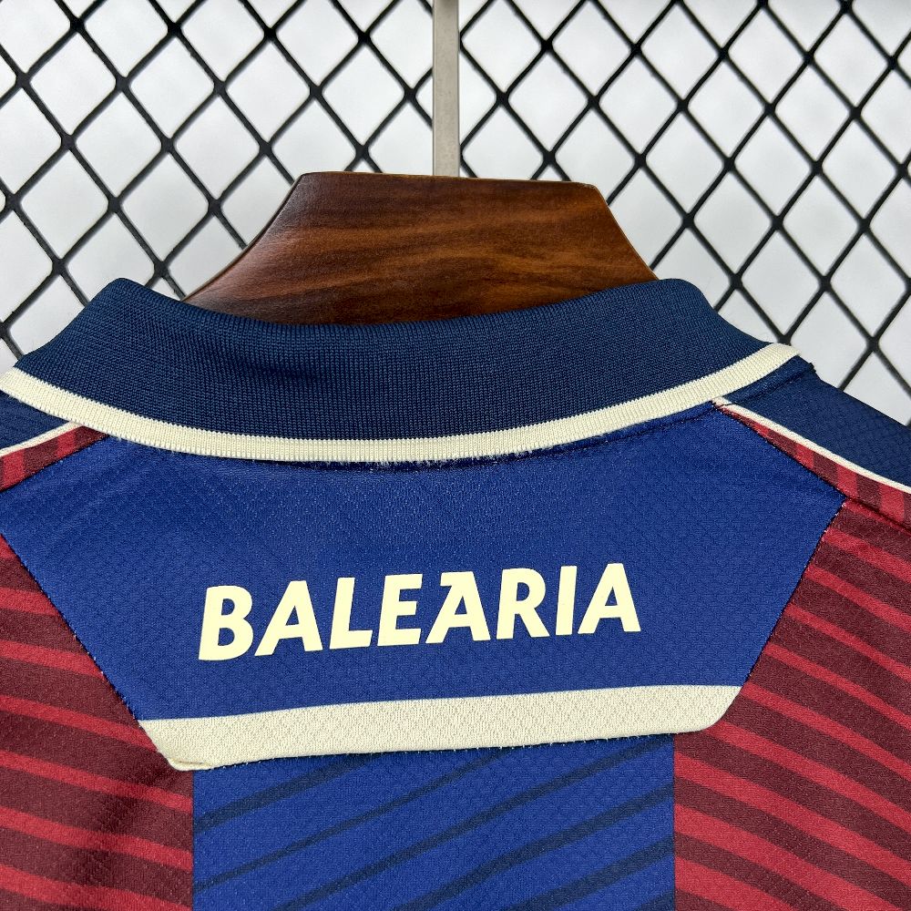 Levante UD maillot foot domicile 2025 2026