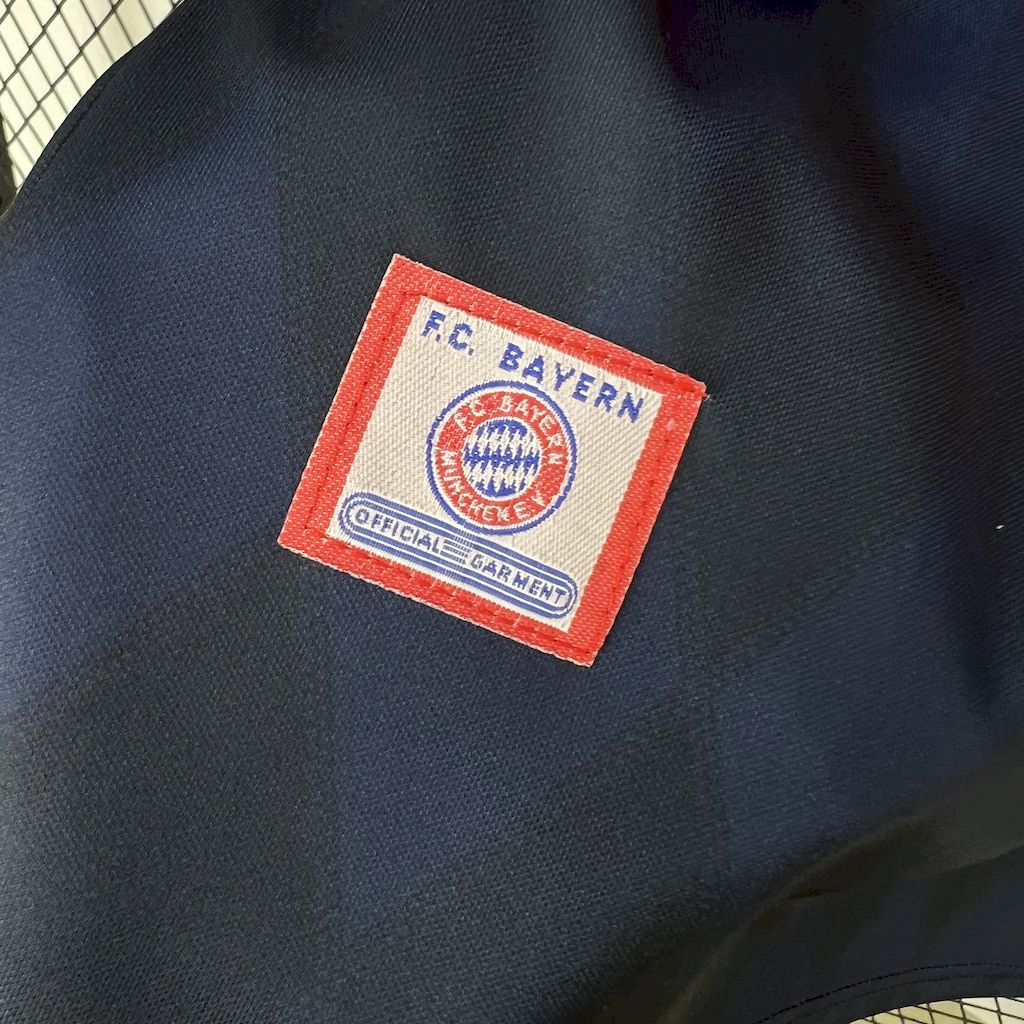 Bayern Munich maillot foot 1997 1999 retro