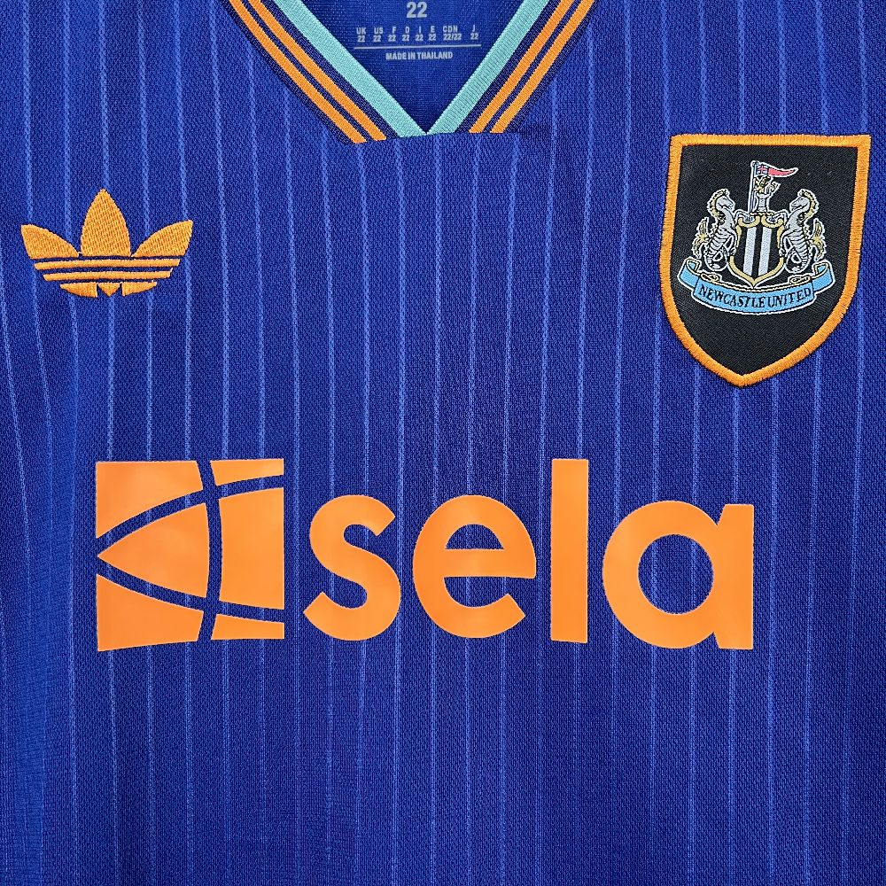 Kit Enfant Newcastle  2025 2026
