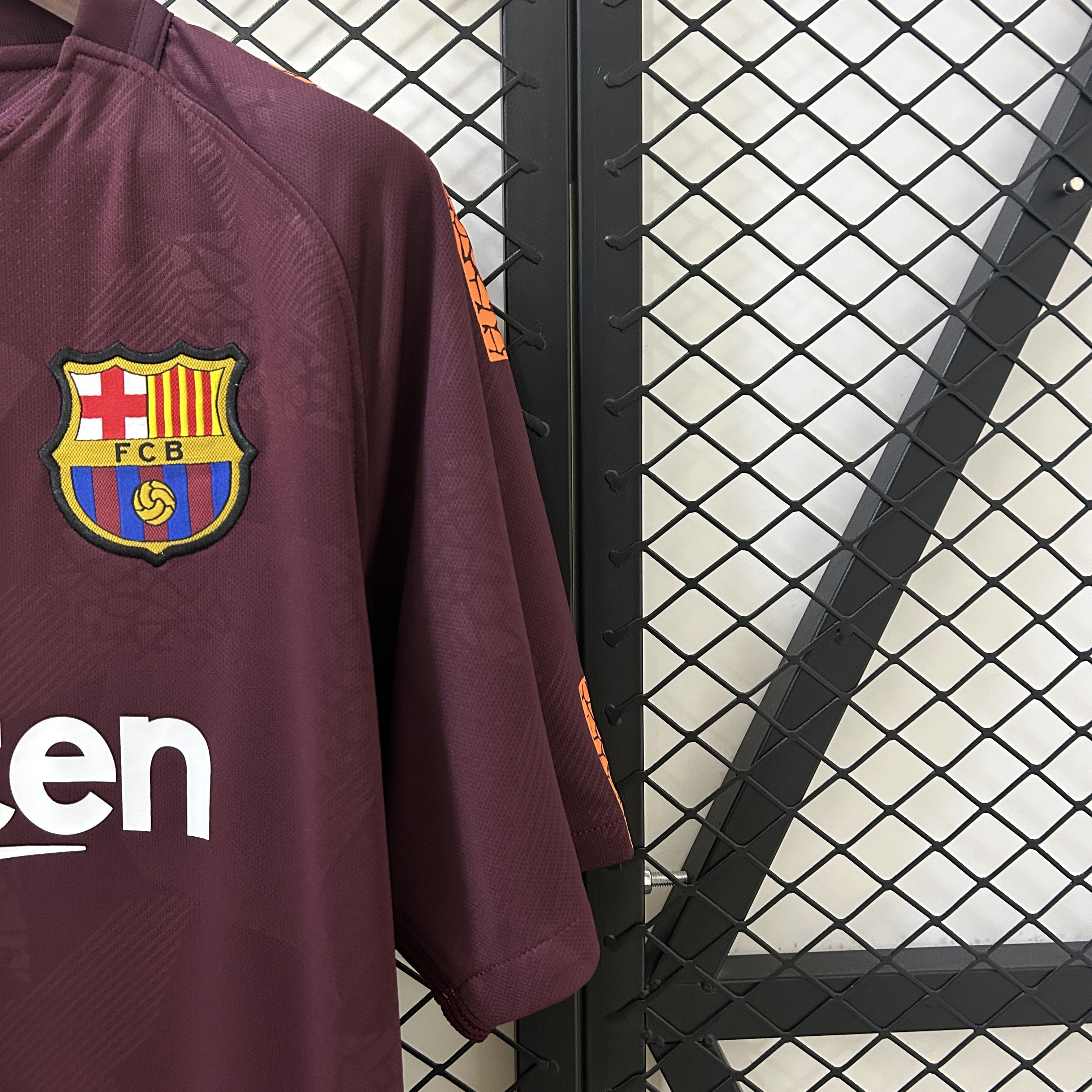 FC Barcelone maillot foot 2017 2018  retro