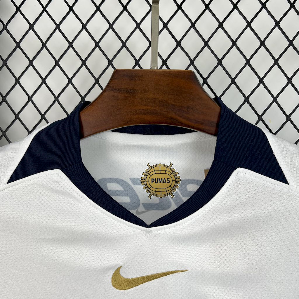 Pumas UNAM maillot foot domicile 2025 2026