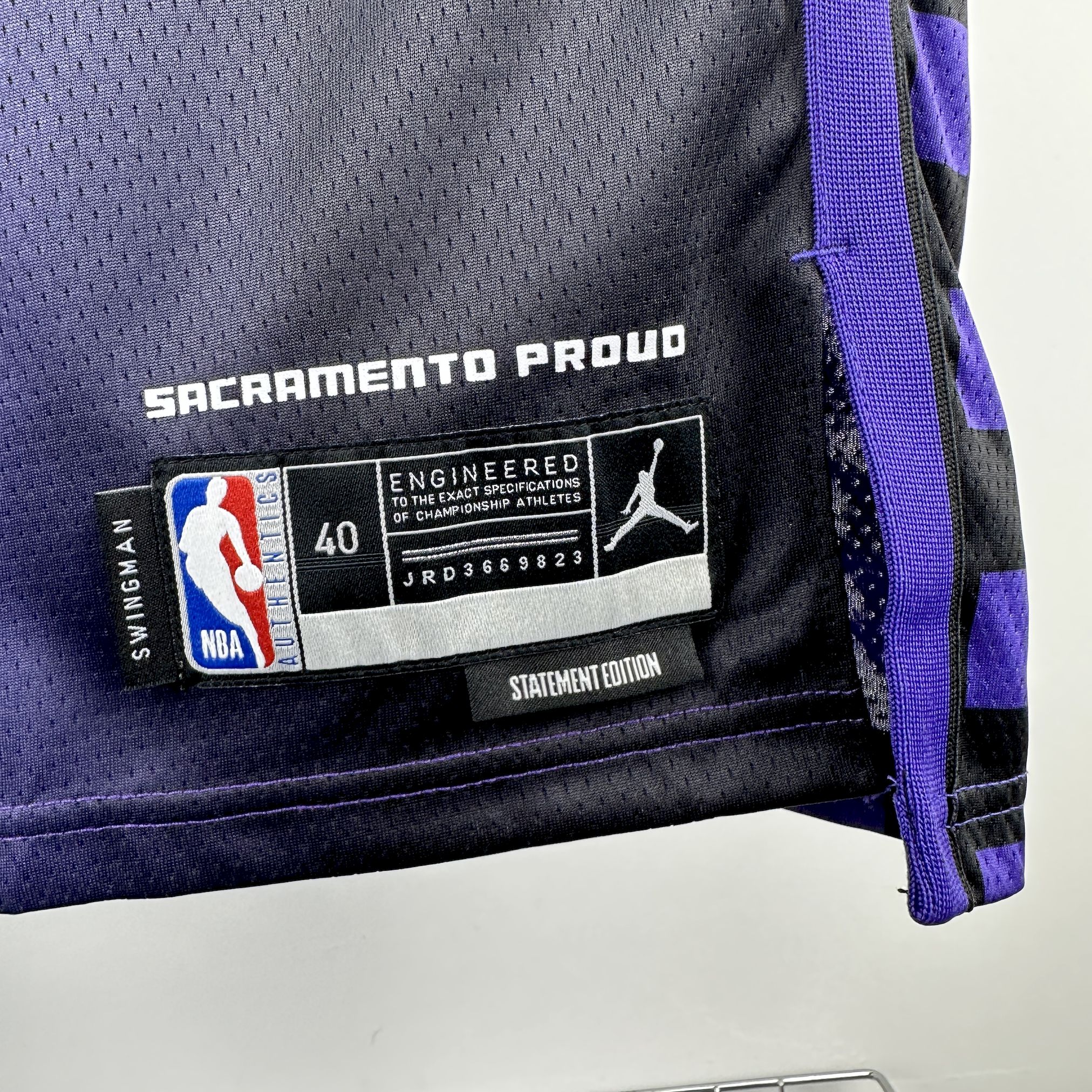Maillot Sacramento Kings 10 DeROZAN NBA Basket€19.99
