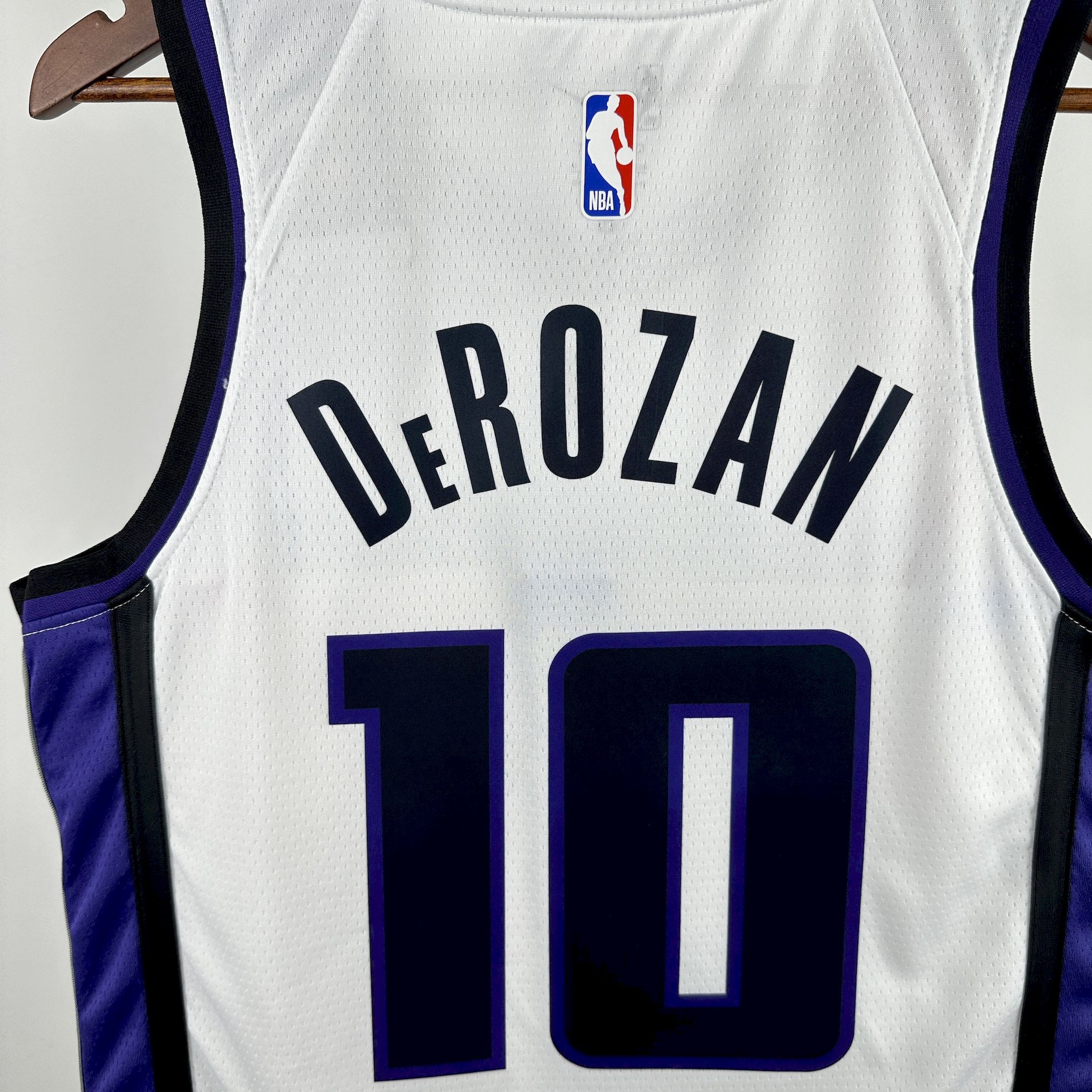 Maillot Sacramento Kings 10 DeROZAN NBA Basket