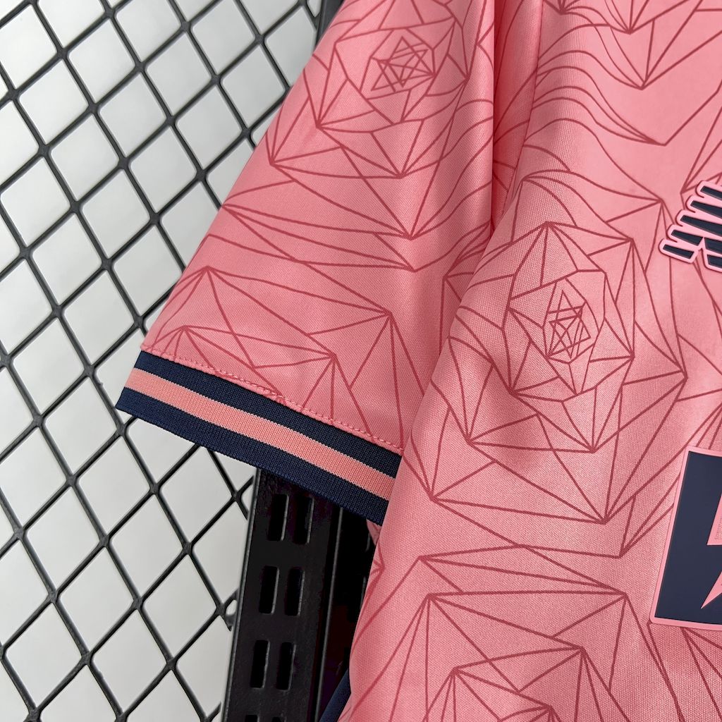 FC Porto maillot foot extérieur rose 2025 2026