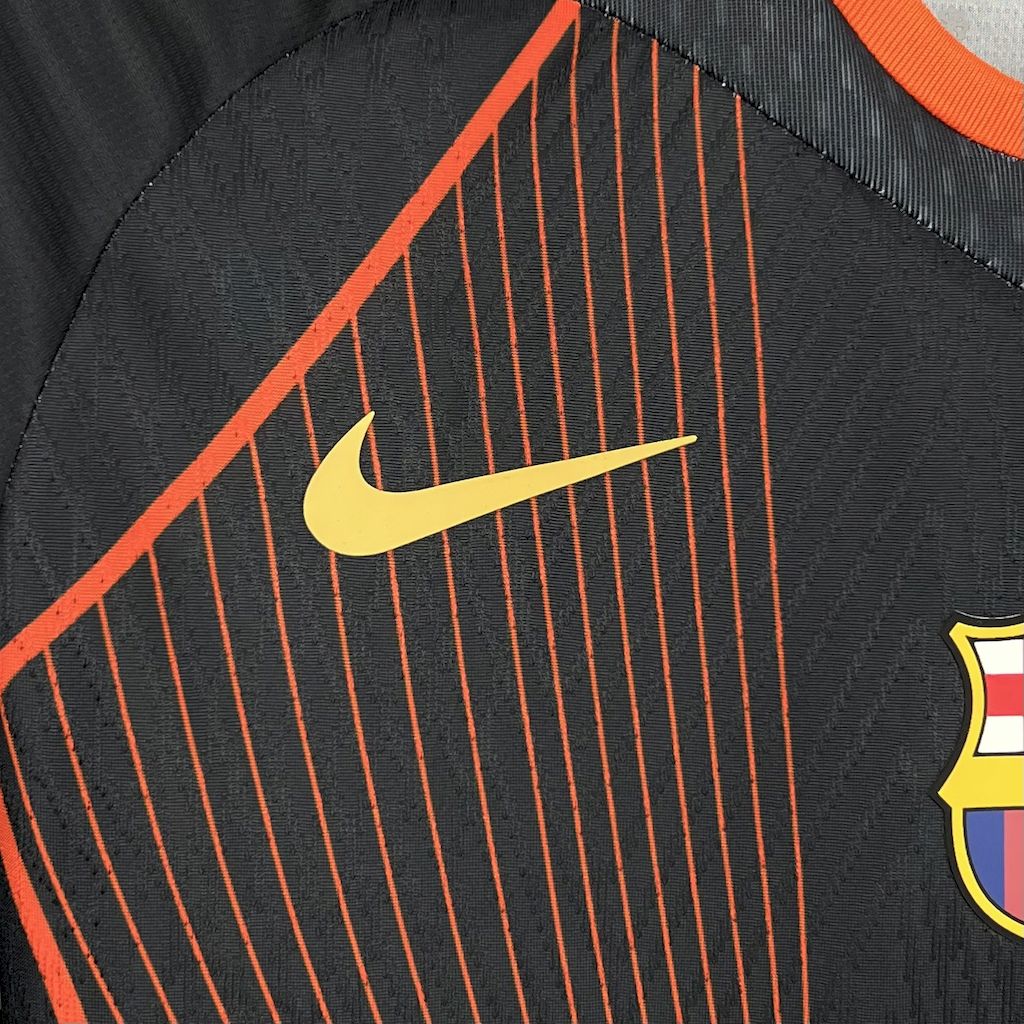 FC Barcelone maillot foot concept  noir orange 2025 2026