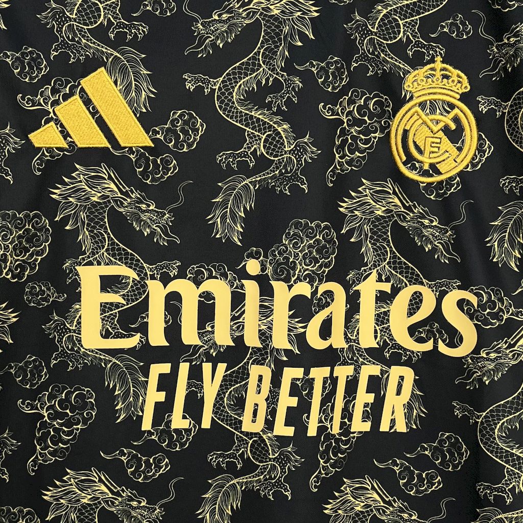 Real Madrid maillot foot concept 2025 2026