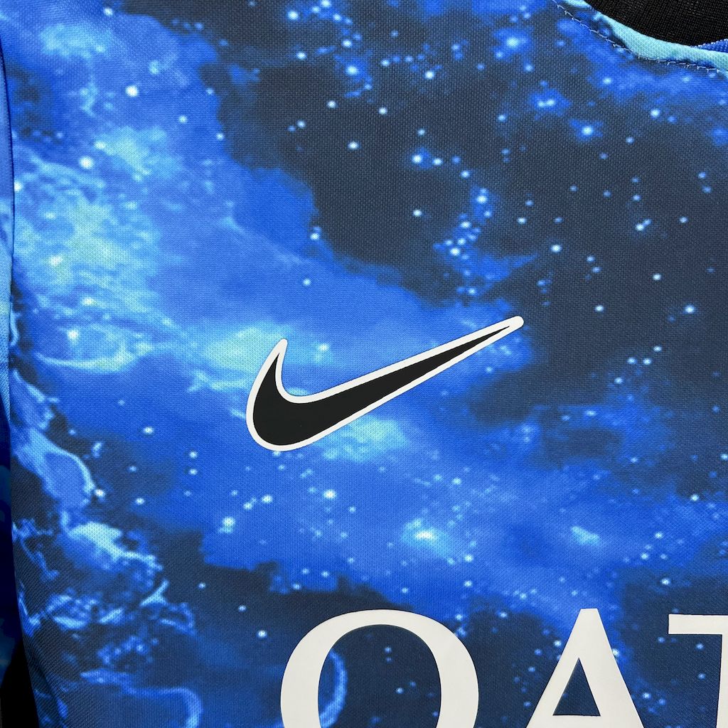 Paris Saint Germain PSG maillot foot concept 2025 2026