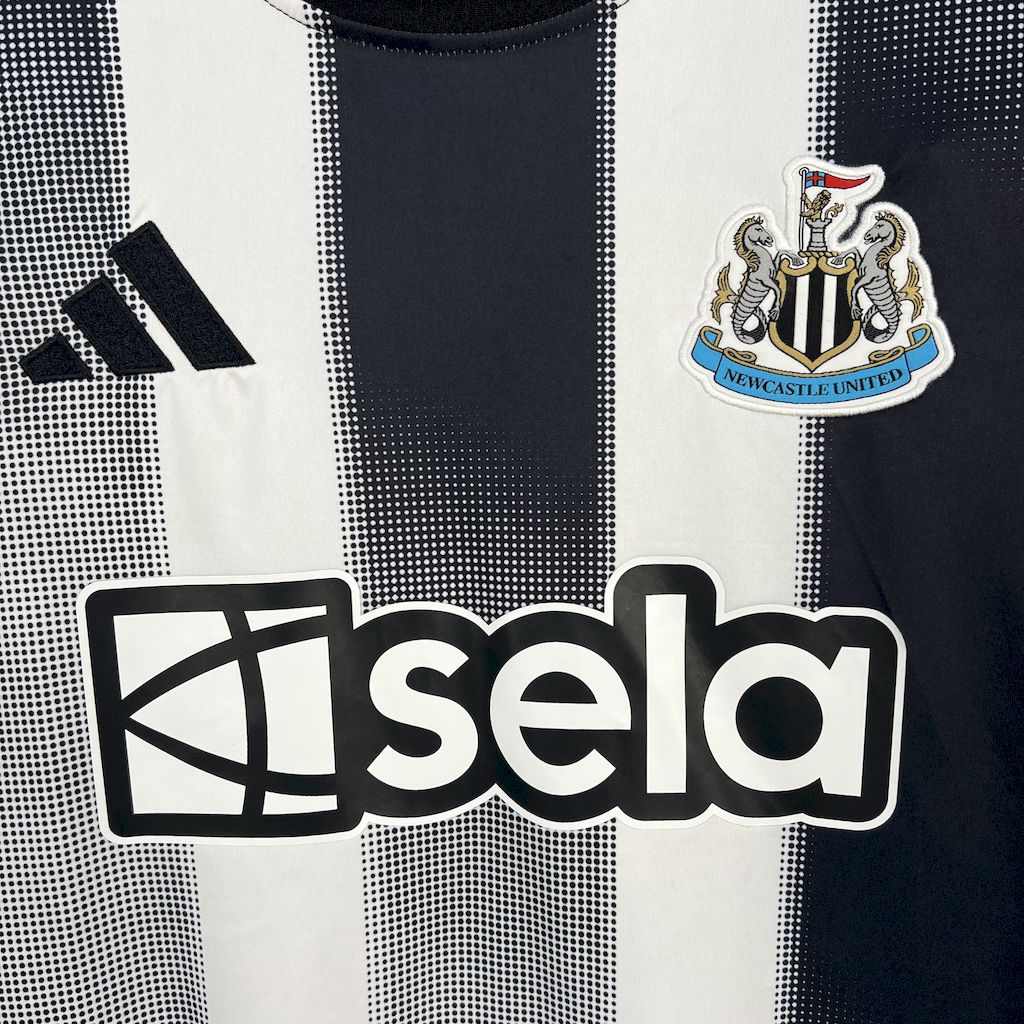 Newcastle maillot foot domicile 2025 2026