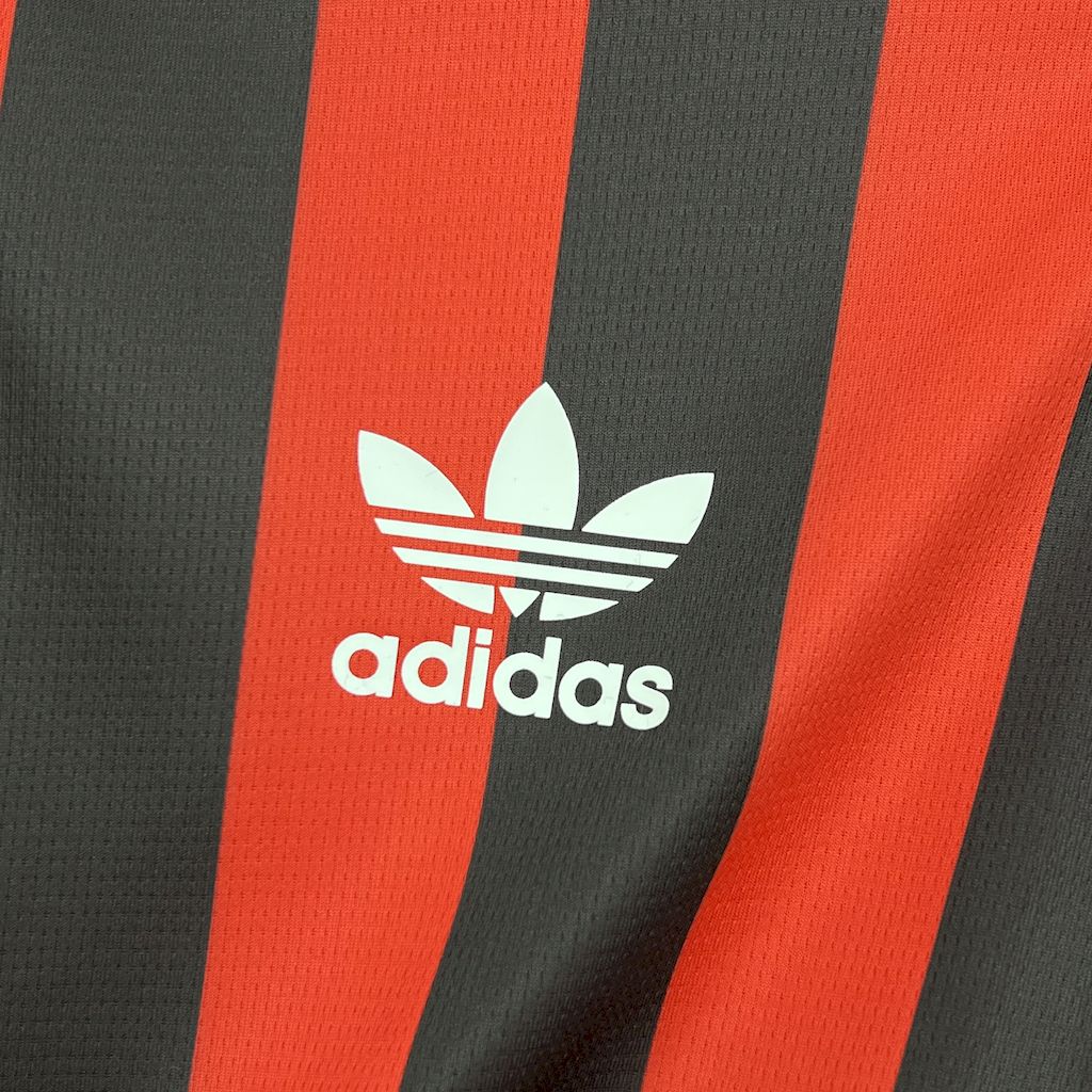 AC MIlan maillot foot 2024 2025