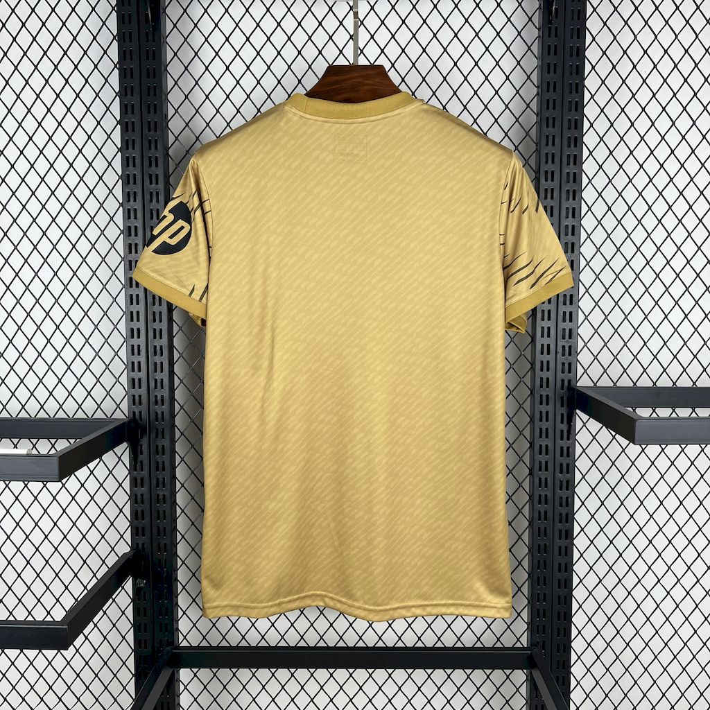 Real Madrid maillot foot or doré entraînement 2025 2026